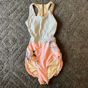 Albionfit swimsuit size small